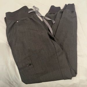 FIGS graphite XS petite pants